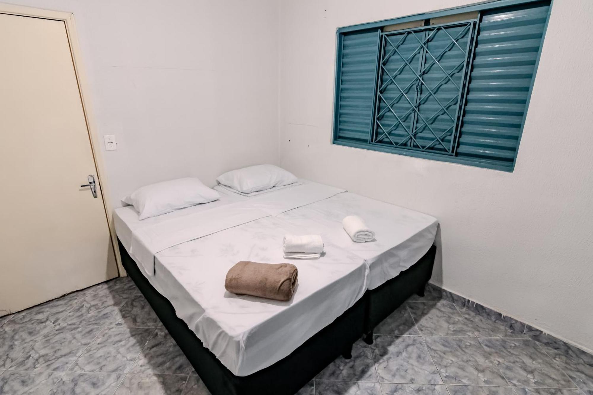 Hotel Pousada Roosevelt Quarto 03 - Pousada Central Prox Rodoviaria E Dist Industrial Uberlândia Esterno foto